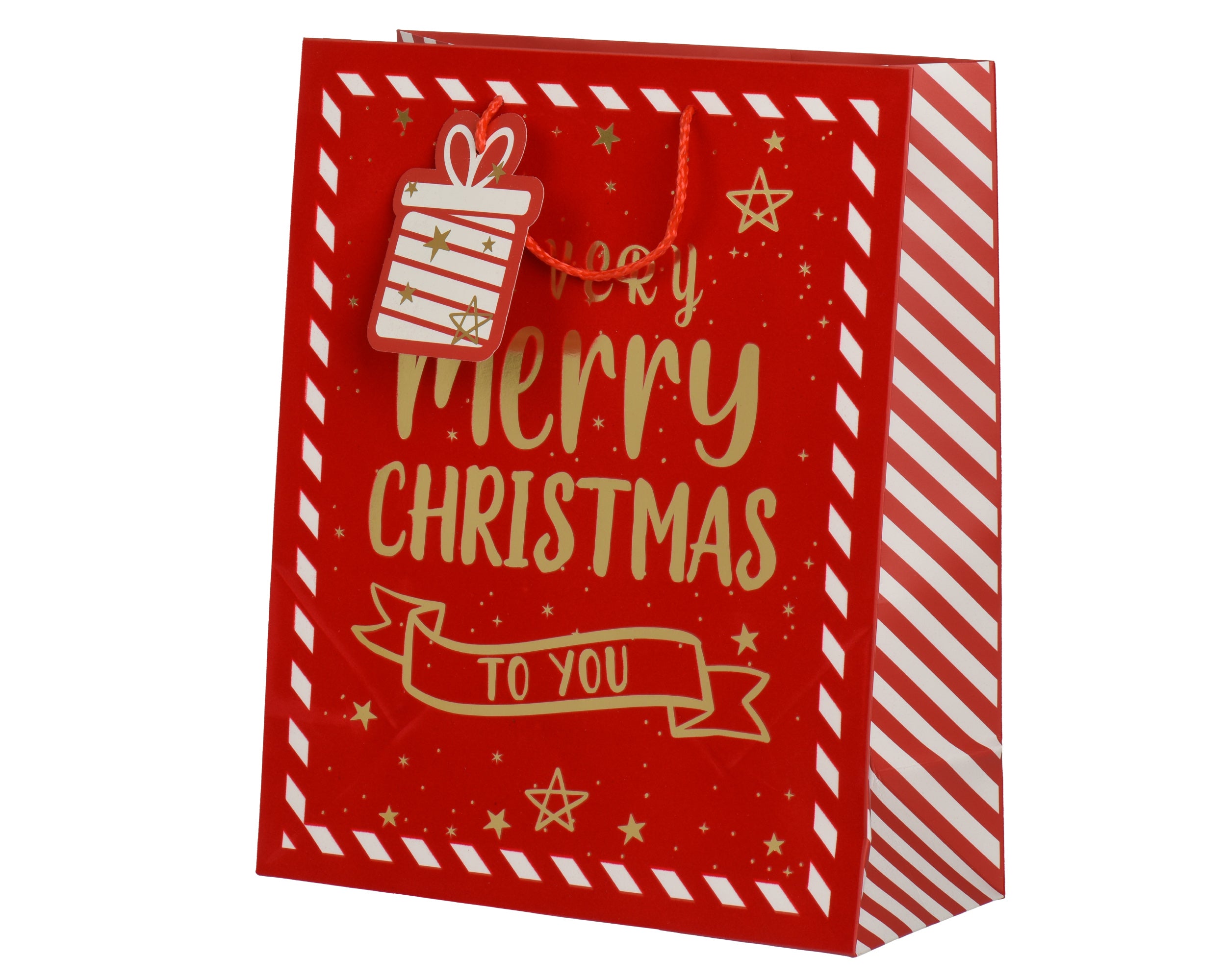 Geschenktasche "Merry Christmas" in rot mit goldener Aufschrift und weißen Streifen für einen Zuckerstangen Look, an dem Tragegriff ist noch als "Anhänger" ein weiß-rotes Geschenk befestigt, Größe 26 x 12 x 32 cm