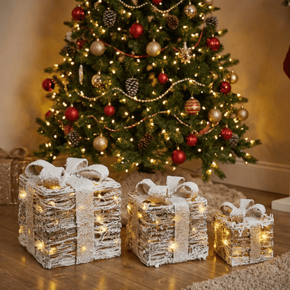 [KI] 3er Set Deko Geschenkboxen mit Dekoschnee und Licht - Amiras Zauber